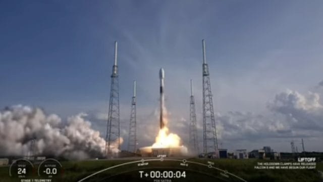 Satelit SATRIA-1 Diluncurkan Dari Landasan di Cape Canaveral Florida