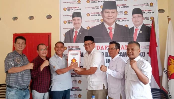 Budi Setiawan Ambil Formulir Pendaftaran Calon Walikota Jambi di Partai Gerindra