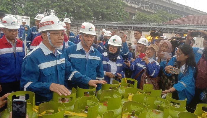 Kemendag Berikan Sanksi 11 SPBBE Culas, Zulhas: Ditemukan Kekurangan Isi 200-700 gram