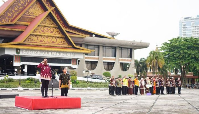 Pj Gubri Puji Dedikasi Pegawai, Pemprov Riau Raih Banyak Prestasi di Tahun 2024