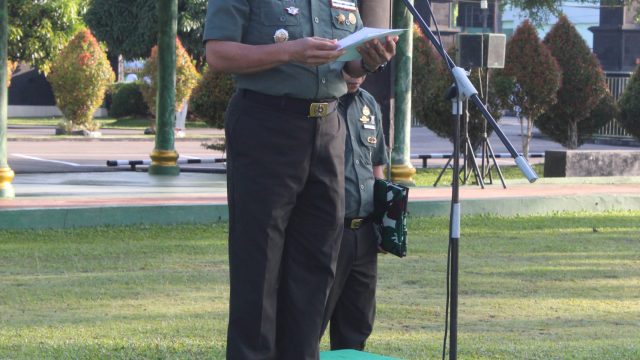 Kobarkan Semangat Nasionalisme, Korem 042/Gapu Gelar Upacara Bendera 17-an Bulan Juni 2025 1