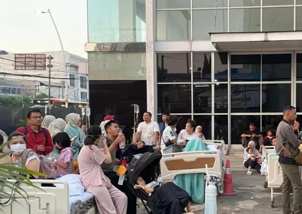 Rumah Sakit Hermina di Kampung Melayu Jakarta Timur Terbakar