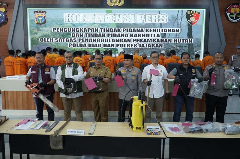 Sejak Awal Tahun 2025, Polda Riau Tangani 17 Kasus Karhutla dengan 22 Tersangka