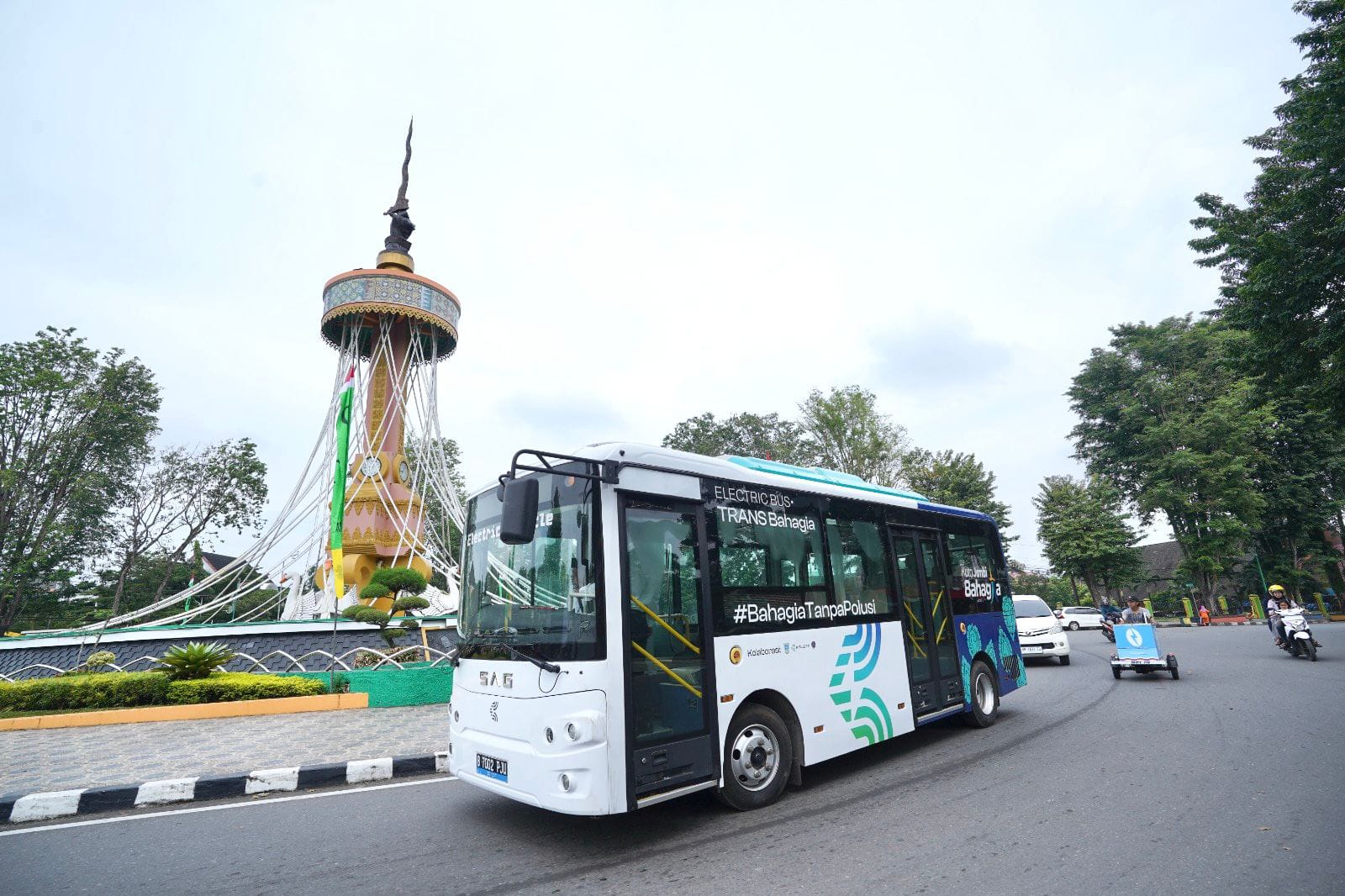 Wali Kota Maulana Wujudkan Wisata Hijau Terintegrasi : Bus Listrik Siap Hubungkan Tugu Keris – Candi Muaro