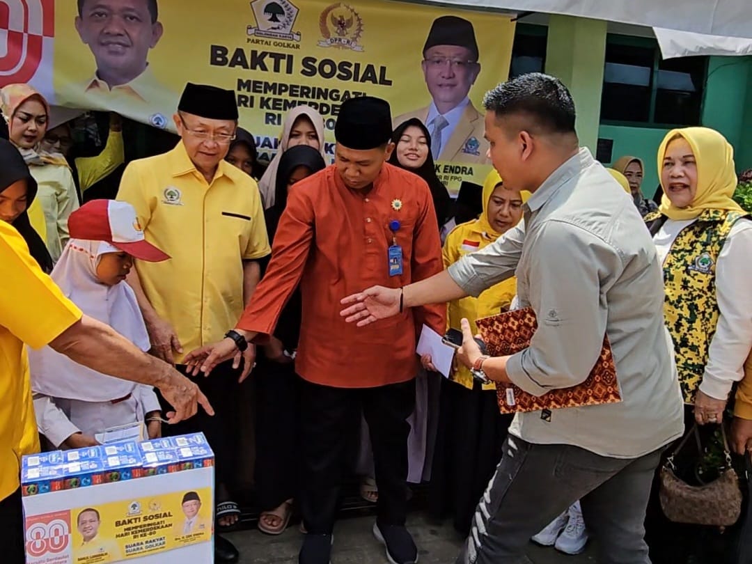 Partai Golkar Berbagi Kebahagiaan HUT RI, Cek Endra Salurkan Bantuan di 2 Panti Asuhan