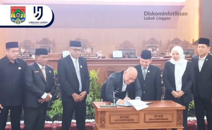 Rapat Paripurna DPRD Kota Lubuklinggau Penetapan RPJMD 2025–2029