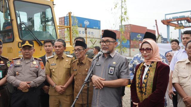Sekda Sudirman Lepas Ekspor Pinang 36 Ton ke Bangladesh Senilai Rp. 1,3 Miliar