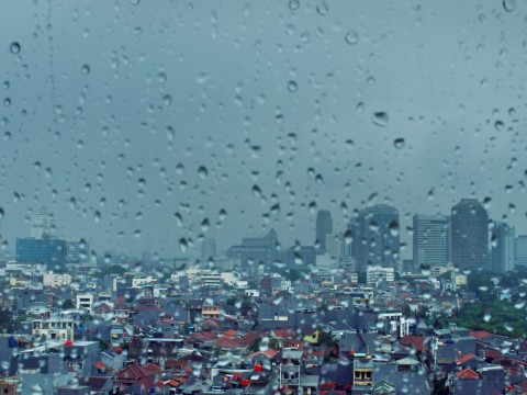 Akhir Pekan Libur Nataru, BMKG Imbau Masyarakat Waspada Hujan Lebat di Sejumlah Daerah