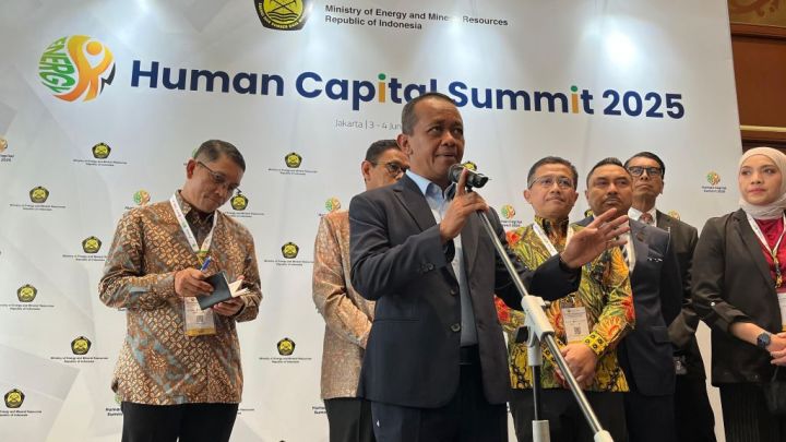 Bensin Wajib Campur Etanol, Bahlil: Paling Lambat 2028