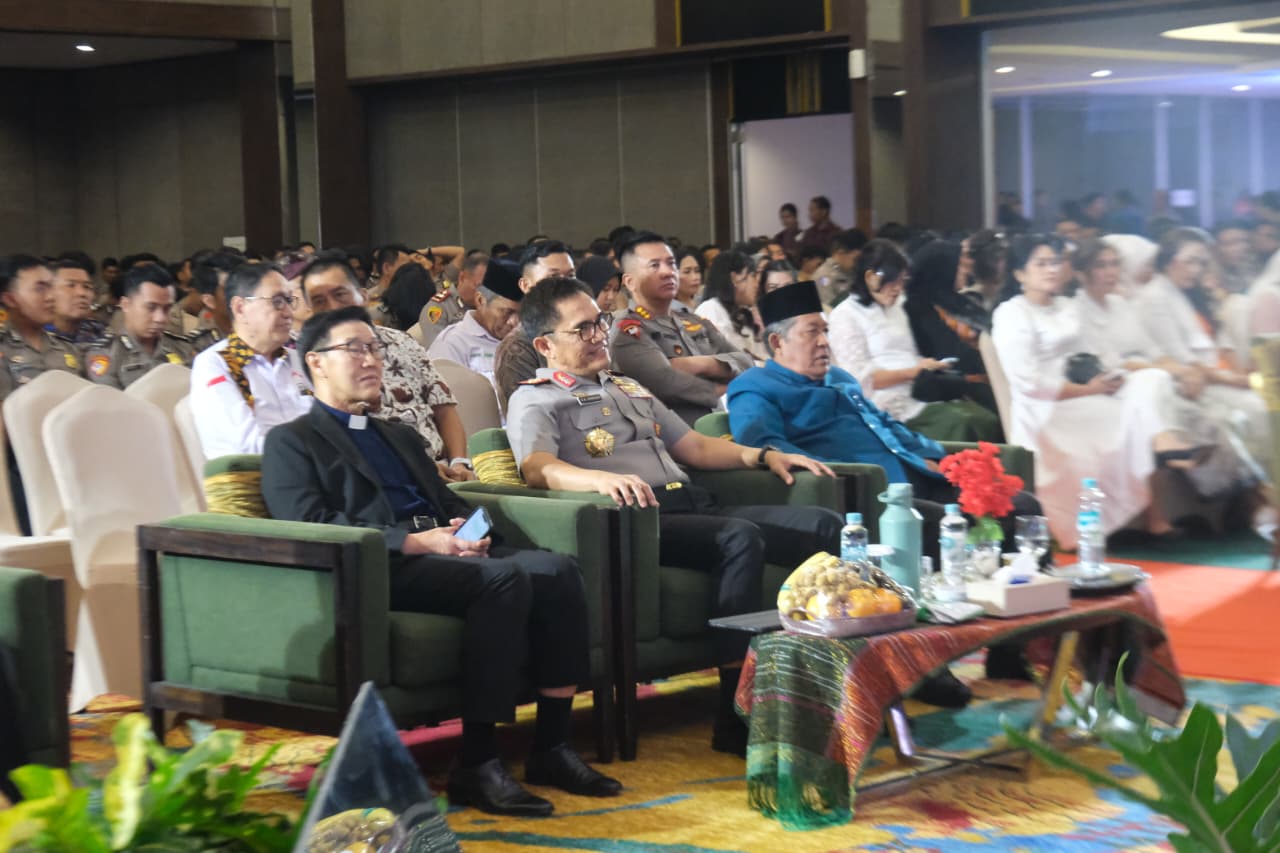 Wagub Sani: Natal Mengajarkan Makna Kasih dan Pengabdian Tanpa Pamrih