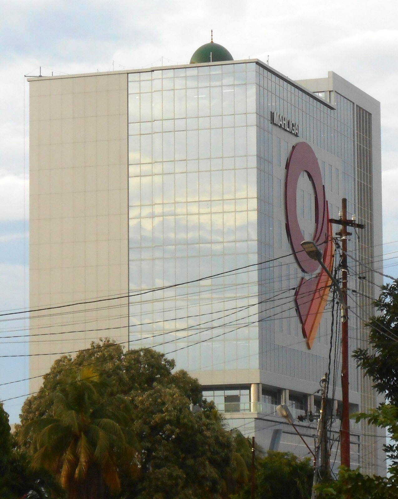 Pengamat : Layanan Akhir Pekan Bukti Komitmen Bank Jambi Jaga Kepercayaan Nasabah