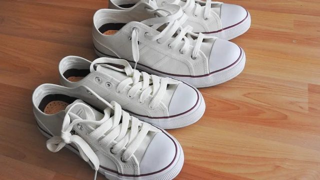 7 Cara Mencuci Sepatu Putih yang Menguning, Kembali Bersih seperti Baru