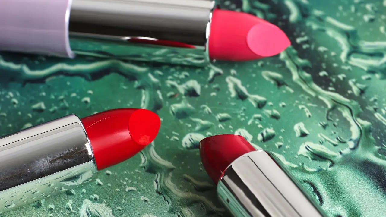 Tren Warna Lipstik 2026 yang Cocok untuk Kulit Perempuan Indonesia