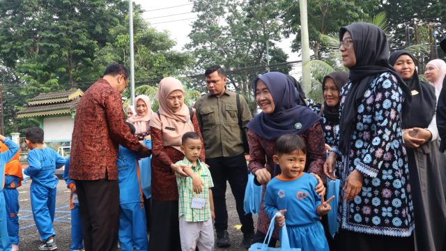 Kunjungi CBC Mawaddah Warrahmah, Bunda PAUD Hesti Haris Tegaskan Komitmen Tingkatkan Edukasi Disleksia