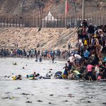 Butuh Waktu Dua Jam, Ribuan Migran Berenang dari Maroko ke Spanyol