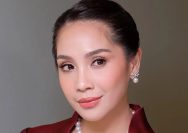 Nagita Slavina Tampil Elegan dengan Kebaya Merah Marun di HUT ke-81 RI