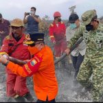 Gubernur Al Haris Berjibaku Padamkan Karhutla di Muaro Jambi, Dorong Masyarakat Manfaatkan Program PLTB
