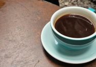 Waktu Terbaik Minum Kopi agar Tetap Segar Tanpa Mengganggu Waktu Tidur
