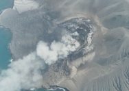 Gunung Anak Krakatau Masih Erupsi, BPBD Lampung Imbau Warga Waspada Abu Vulkanik