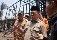 Gubernur Al Haris Tinjau Lokasi Kebakaran di Tanjung Raden, Imbau Warga Waspada Api di Musim Kemarau