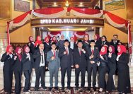 Bukan Sekadar Ucapan HUT RI, Sekwan Muaro Jambi Sampaikan Pesan Ini di Tengah Paripurna Kenegaraan