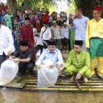 Resmikan Lubuk Larangan di Desa Lubuk Bernai, Bupati Anwar Sadat Ajak Masyarakat Jaga Sungai dan Kelestarian Ekosistem