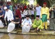 Resmikan Lubuk Larangan di Desa Lubuk Bernai, Bupati Anwar Sadat Ajak Masyarakat Jaga Sungai dan Kelestarian Ekosistem