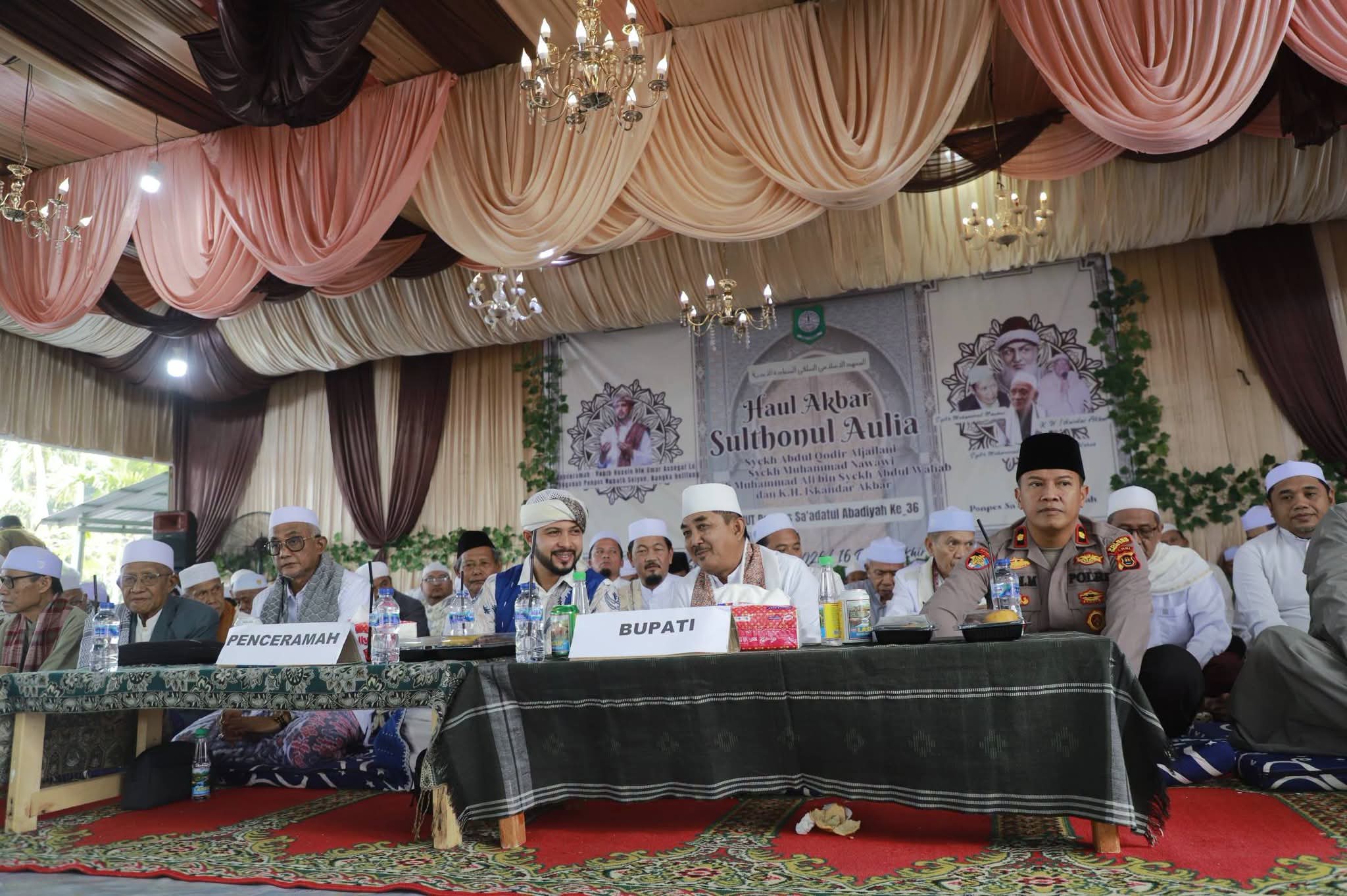 Bupati Anwar Sadat Hadiri Haul Ulama dan HUT Ponpes Sa’adatul Abadiyah Kuala Tungkal