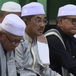 Bupati Anwar Sadat Hadiri Haul Akbar dan HUT Ponpes Al-Baaqiatussa’adiyah di Tembilahan
