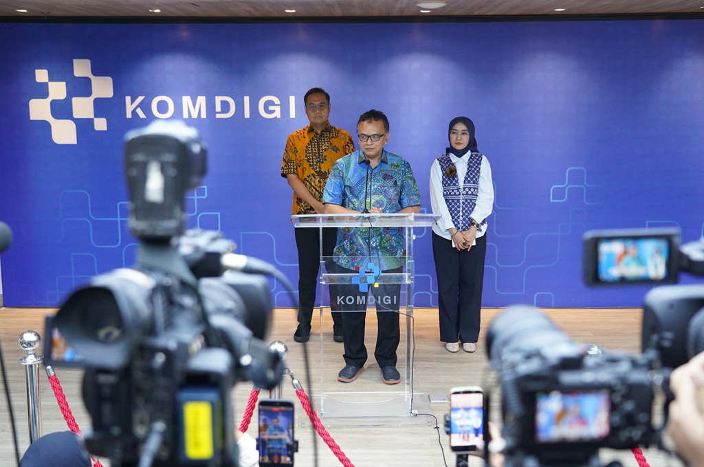 Komdigi Temukan 156 Paket Seluler Belum Sesuai Putusan MK soal Sisa Kuota