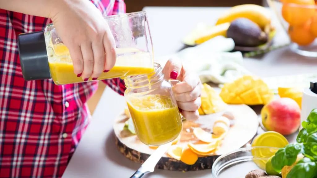 5 Rekomendasi Blender Portable Terbaik, Praktis untuk Membuat Jus Segar di Mana Saja