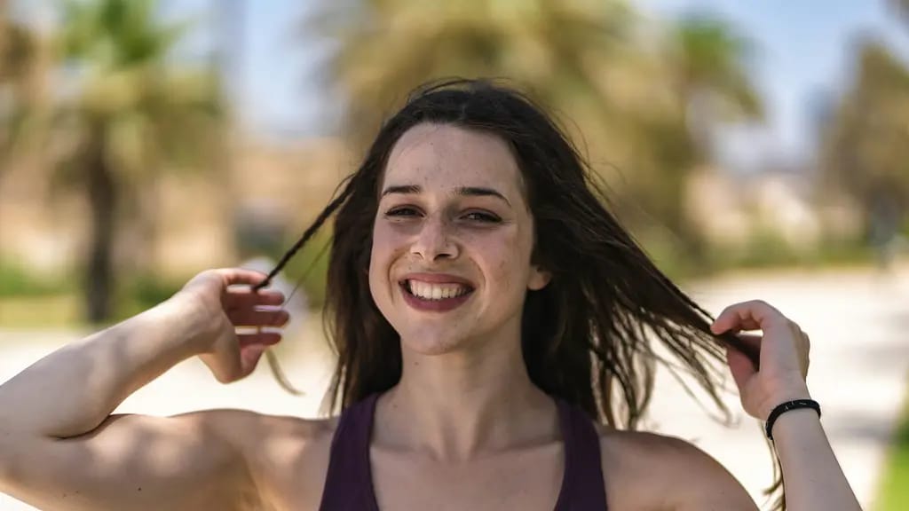 Mencukur, Waxing, atau Laser? Ini Perbedaan Cara Menghilangkan Rambut Ketiak