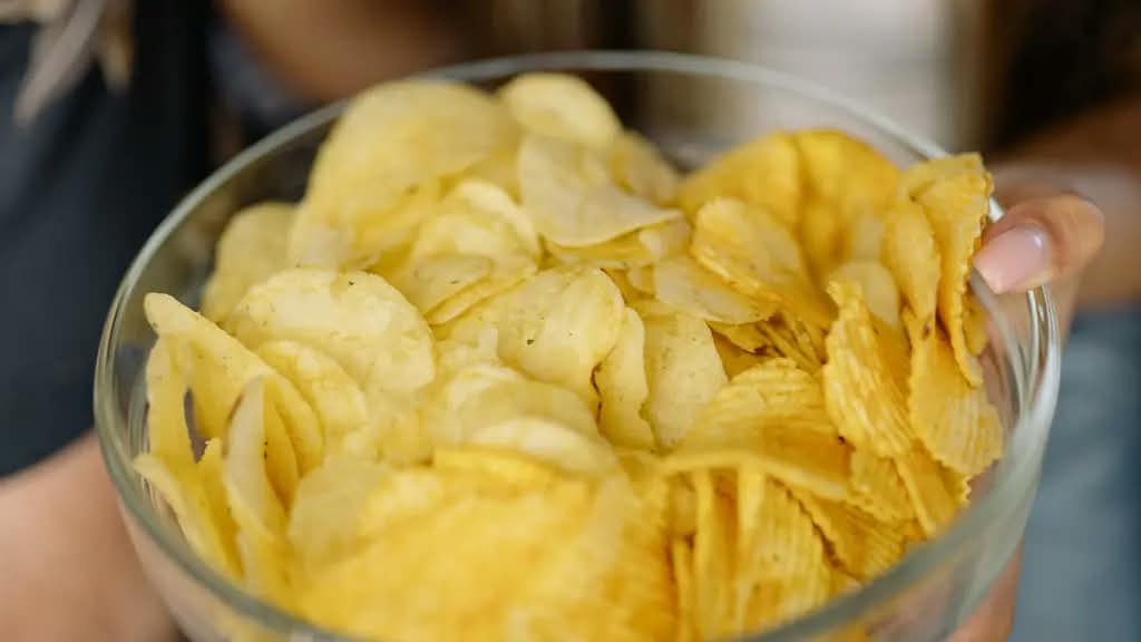 Resep Keripik Kentang Renyah Tahan Lama, Garing seperti Jajanan Kemasan dan Mudah Dibuat di Rumah