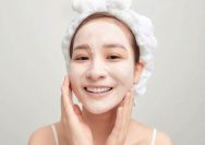 Clay Mask Stick, Masker Wajah Praktis untuk Membersihkan Komedo dan Merawat Kulit Berjerawat