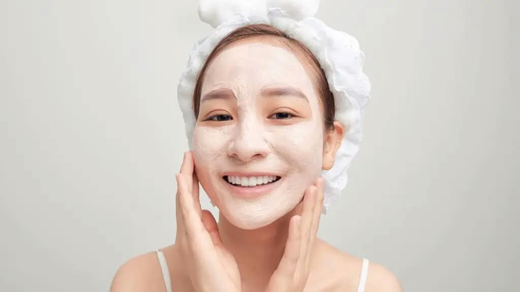 Clay Mask Stick, Masker Wajah Praktis untuk Membersihkan Komedo dan Merawat Kulit Berjerawat