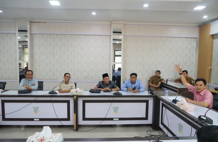 Komisi I DPRD Kota Jambi Terima Aspirasi Soal Videotron di Jalan Soekarno-Hatta