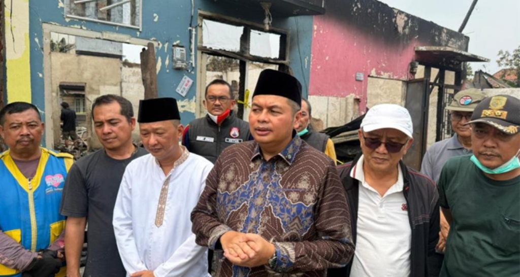 59 Warga Terdampak Kebakaran di Cempaka Putih, Ketua DPRD Kota Jambi dan Anggota Datang Temui Korban dan Beri Bantuan